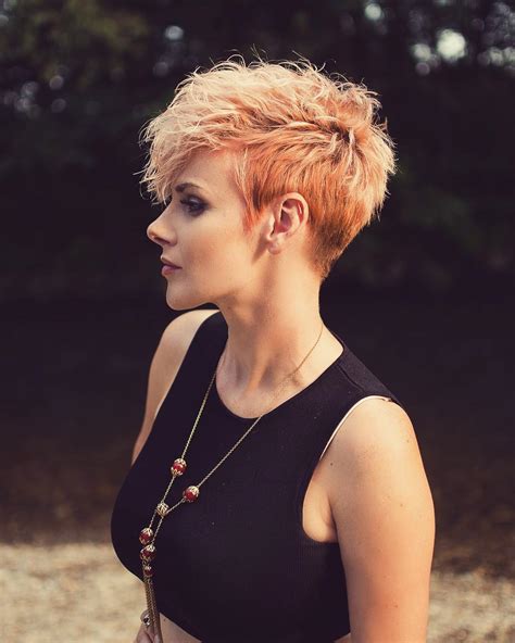 10 Peppy Pixie Cuts Boy Cuts And Girlie Cuts To Inspire Pop Haircuts