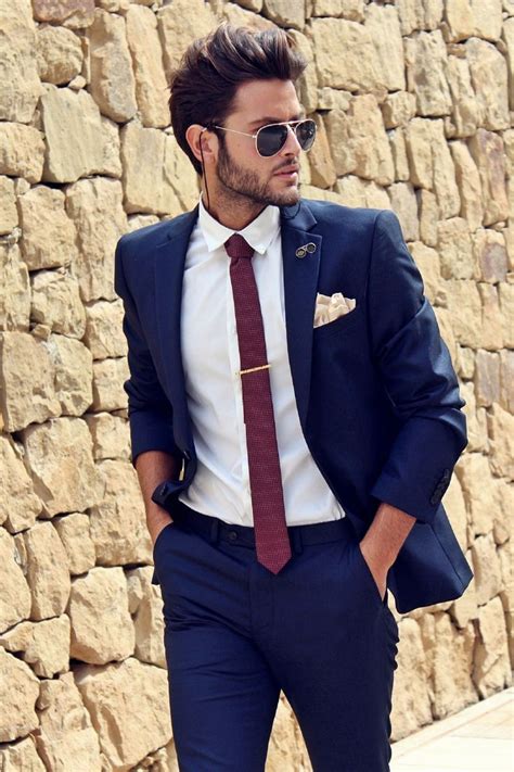 Each of our wallpapers can be downloaded to fit almost any device, no matter if you're running an android phone, iphone, tablet or pc. Nice 27 Cool and Fashionable Dark Blue Suit for Men from https://www.fashionetter.com/2017/04/14 ...