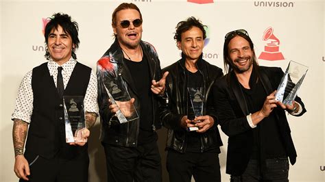 New York : How much money does the rock band Maná have? - CVBJ