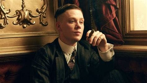 Peaky Blinders Moldea A Michael Para La Batalla Final Con Tommy