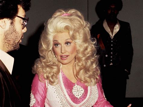Top Image Dolly Parton Natural Hair Thptnganamst Edu Vn