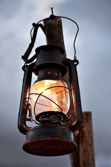 Pin By Delarammart On Lantern Oil Lamps Candle Lanterns Lantern Lights