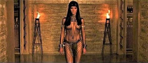 Épinglé sur egyptian ancient queen