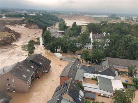 Spende Hochwasser In Deutschland Nordrhein Westfalen Und Rheinland My