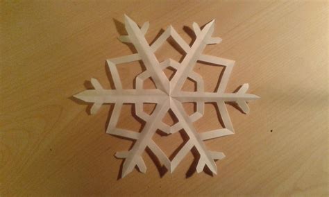 How To Make Paper Snowflakes Easy How To Do Thing