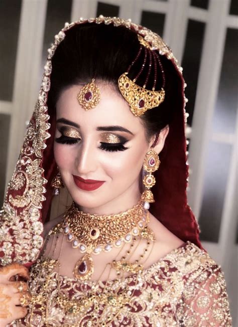 Top Trendy Indian Bridal Makeup Images And Looks Bridal Makeup Images Pakistani Bridal