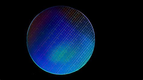 New Silicon Chip Based Quantum Computer Passes Major Test Gizmodo