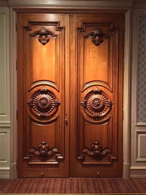 Pin By Zeynepozbasak On 入户大门 Wood Doors Double Door Design Wooden