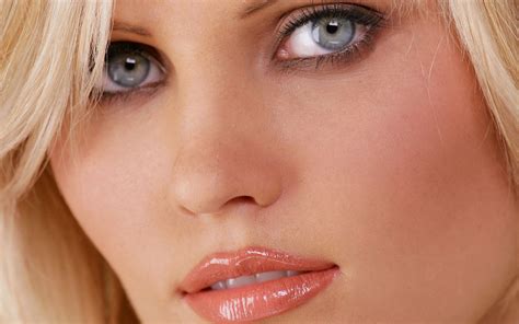 Women Model Face Portrait Open Mouth Long Hair Hanna Hilton Blonde Blue Eyes Wallpaper