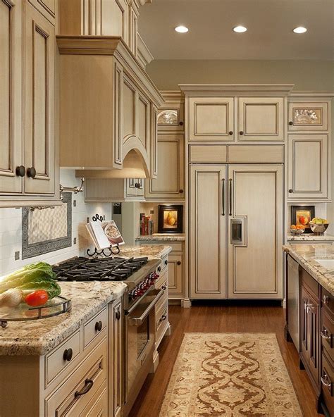 With their golden color, light maple cabinets can instantly warm and brighten any kitchen. Simple and elegant cream colored kitchen cabinets design ...
