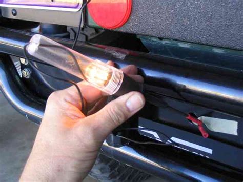 Fresno, california on this video i explained how a circuit tester works and i used it to. Voltage Test Light