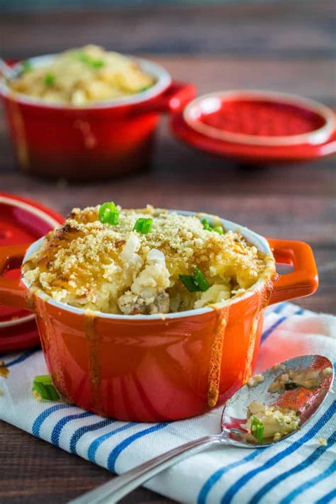 I used three types of cheeses to grace every noodle of in the last 60 years i've eaten countless servings of mac & cheese at church suppers and meat and threes. Baked Lobster Mac and Cheese • Dishing Delish