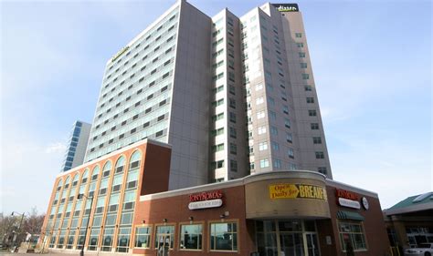 Radisson Hotel And Suites Fallsview Niagara Falls Canadian Affair