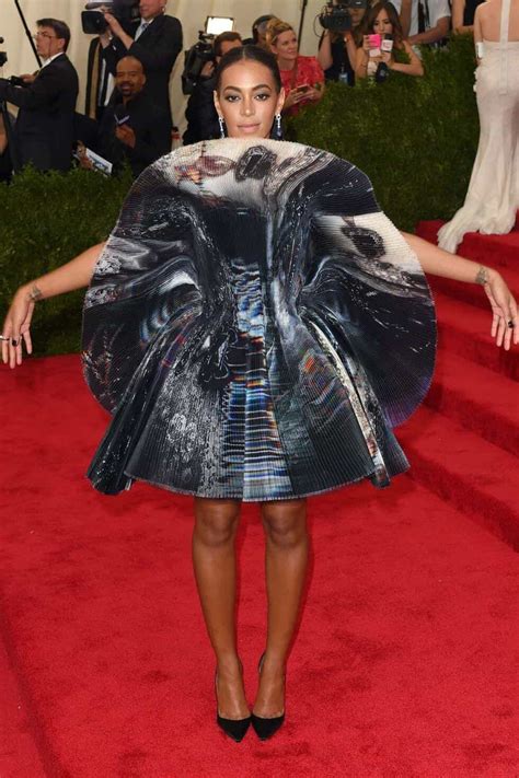 World Weird Fashion Outfits In Fashions Shows Live Enhanced Met Gala Dresses Met Gala Looks