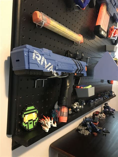 Have a bunch of nerf guns laying around and want to get them out of the way and also add an awesome nerf gun rack to your. The 25+ best Peg board walls ideas on Pinterest | Diy peg ...