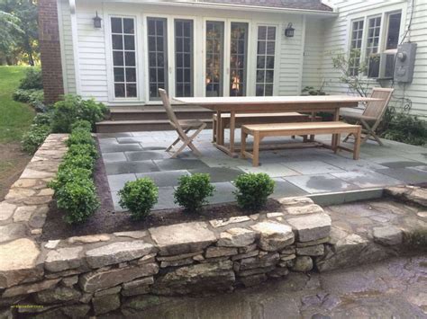 Wer wenig arbeit mit dem garten haben möchte, sollte auf pflegeleichte pflanzen für beet und hecke setzen, die genau zum standort passen. Englischer Garten Anlegen Best Of Gravel Patio 42 Genial ...