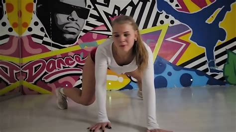 Juliakul Excellent Dance Moves Twerk Youtube