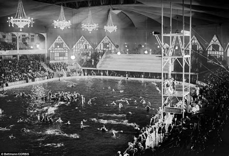 Madison square garden is the world's most famous arena. experience the unforgettable at the garden, where history happens. Madison Square Garden as a Swimming Pool- 1925 Photo ...