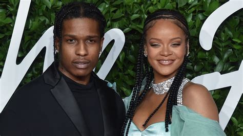 Rihanna And Aap Rocky A Complete Relationship Timeline See Pics Glamour