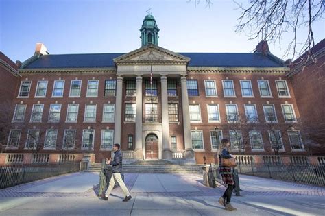 The Freedom Trail Boston Latin School Sitebenjamin Franklin Statue