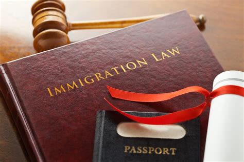 7 benefits of hiring an immigration lawyer to represent you