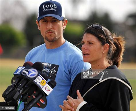 Mia Hamm And Nomar Garciaparra Photos Et Images De Collection Getty