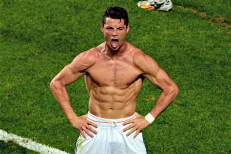 Cristiano Ronaldo Fisico Super Muscoli E Addominali Solo Per Il Calcio