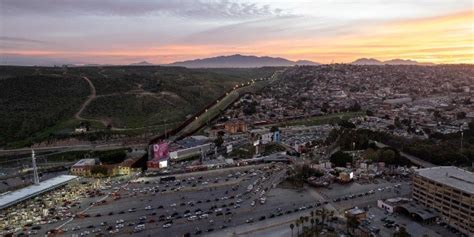 Frontera México Usa Eu Reabre Paso Peatonal En San Ysidro Cerrado