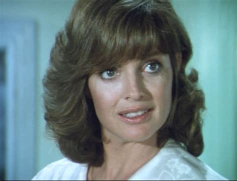 Linda Gray As Sue Ellen Ewing Linda Gray Dallas Tv Show S Hair