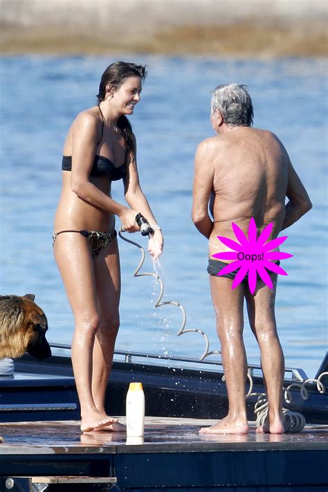 Celeb bikini malfunctions | Gallery | Wonderwall.com