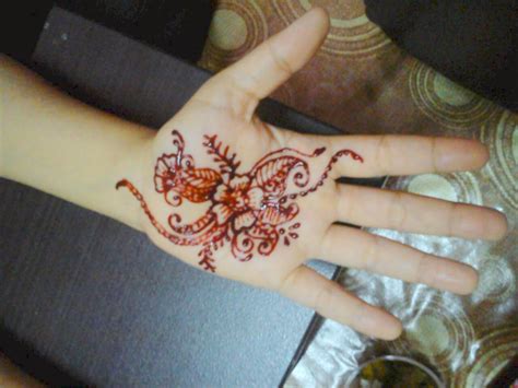 Maybe you would like to learn more about one of these? Galery Henna Telapak Tangan Simple Tahun Ini | Teknik ...
