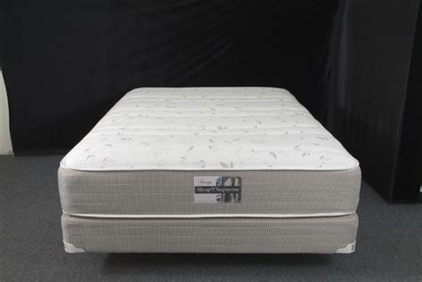 A wide variety of golden mattress manufacturer options are available to you, such as general use, design style, and feature. Golden Mattress Company