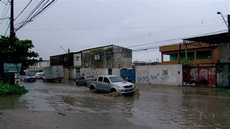 defesa civil do recife emite alerta para população devido à previsão de chuvas fortes