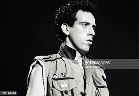 Mick Jones The Clash Photos And Premium High Res Pictures Getty Images