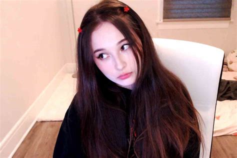 TinaKitten Responds to Twitter Trend - TwitchBeat