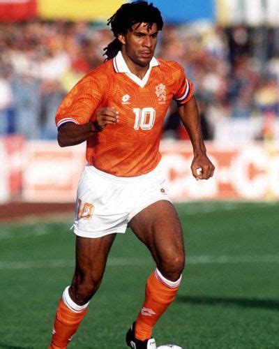 He was smart and creative; Pin on Ruud Gullit