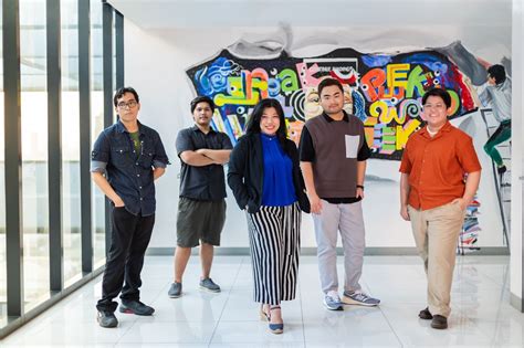iAcademy Alumni Forge Unconventional Career Paths to Industry Heights