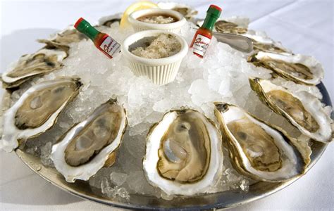 The Right Way to Eat a Raw Oyster | Seasons menu, Oysters, Raw oysters