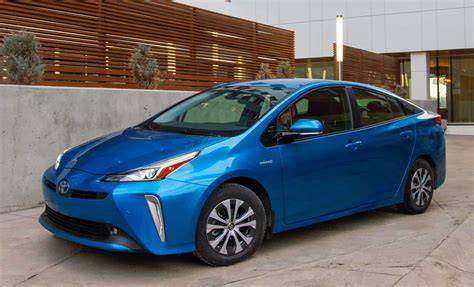 The hybrid uses the same chassis as the standard 508, so it handles sweetly and rides. The 8 Best Hybrid Cars in Canada 2020: Top Rated Models
