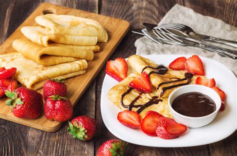 Crepes alla nutella con la regola del bicchiere si. Crêpes sucrées | Bretagne.com