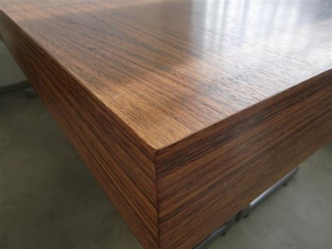 Schreibtische gibt es für vielerlei anforderungsprofile. Ruempelstilzchen | Großer Palisander Schreibtisch ...