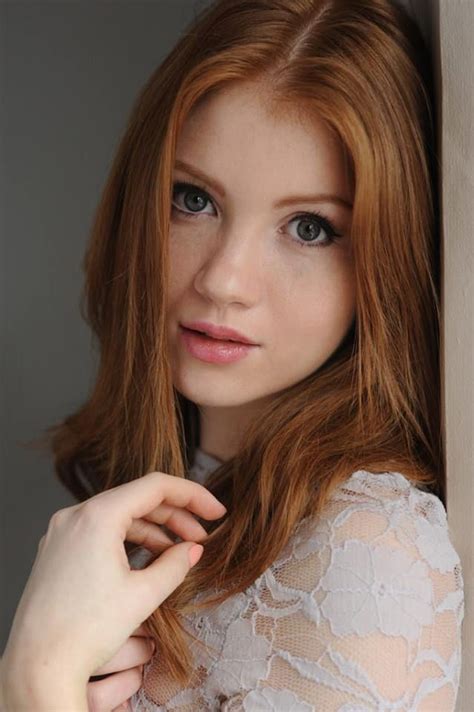 Stunning Redhead Beautiful Red Hair Beautiful Eyes Redheads Freckles