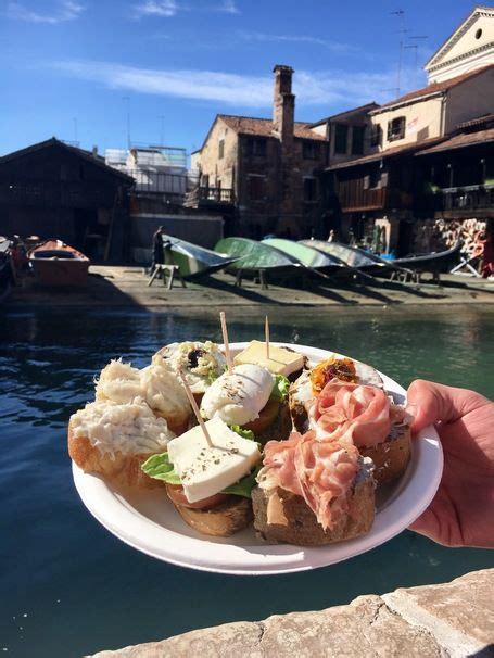 The 5 Best Cheap Eats in Venice If You're Traveling on a Budget | Italy