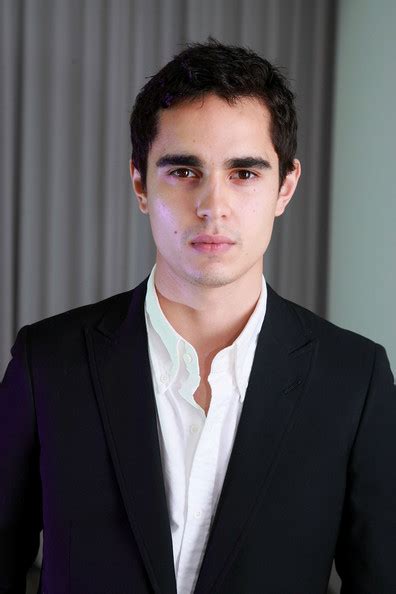 Max starred alongside blake lively in elvis and anabelle and is known for his roles in the internship (2013), the social network (2010), bee season (2005. Max Minghella HairStyle (Men HairStyles) - Men Hair Styles ...
