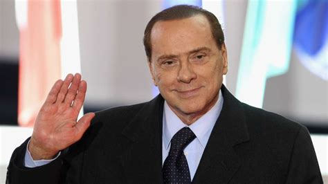 L'ex capo del governo aveva infatti disdetto il contratto di affitto di. Silvio Berlusconi lascia il Palazzo del "bunga bunga"