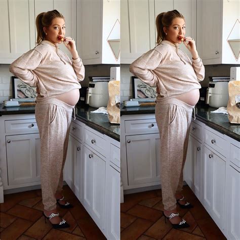 Stassi Schroeders Baby Bump Pregnancy Pics Ahead Of 1st Child