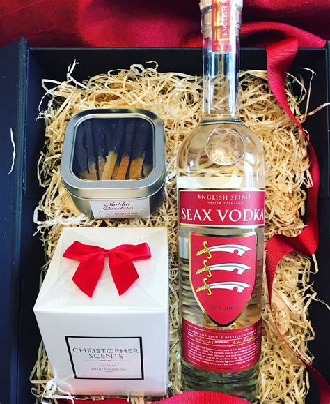 Au vodka black grape 70cl. Seax Vodka & Orange Gift Box - Secret Hamper