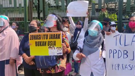 Kemendikbud juga memuat 22 laman yang bisa diakses kuota belajar ini. Kemendikbud Kaget Kuota Jalur Zonasi PPDB di DKI Jakarta - YouTube