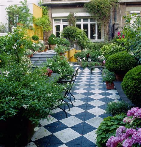 Long Narrow Garden Design Ideas Garden Shape Ideas