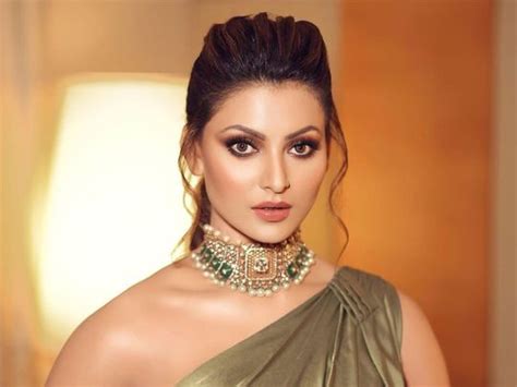 Bollywood Actress Model Urvashi Rautela Becomes First Indian Woman To